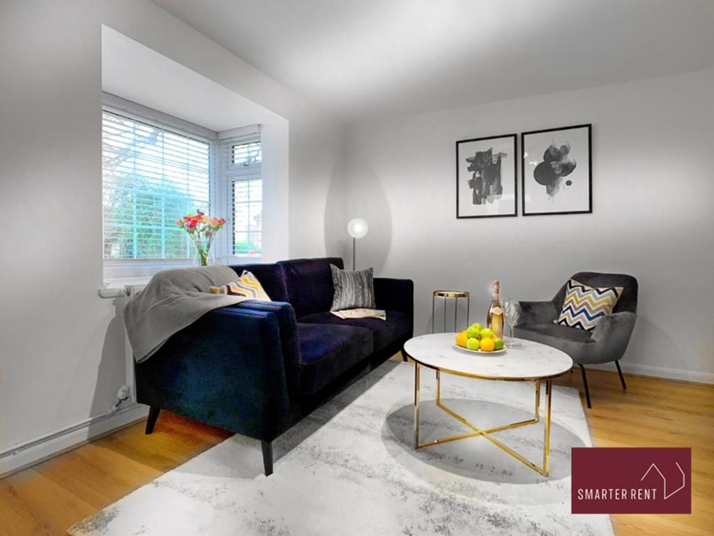Wokingham - 2 Bed Modern House - Parking Apartment Екстериор снимка